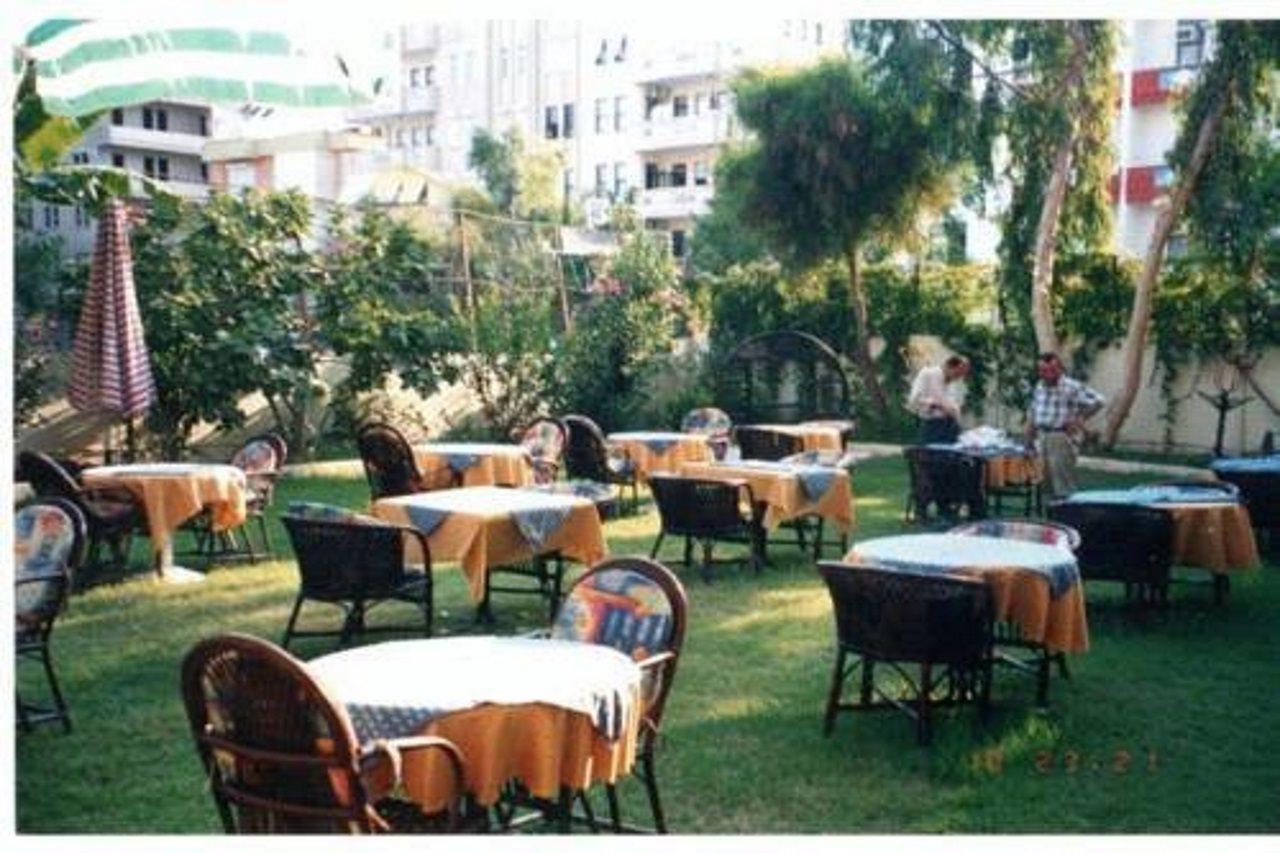 Holiday World Hotel Alanya Esterno foto