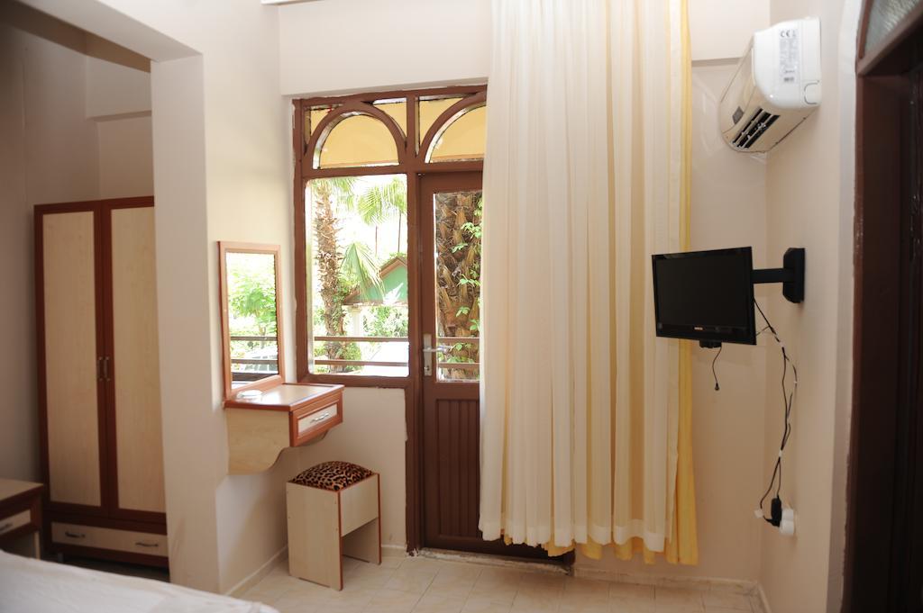 Holiday World Hotel Alanya Esterno foto